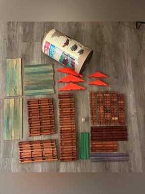 Classic Log Cabin Building Set - Brown & Green Pieces
